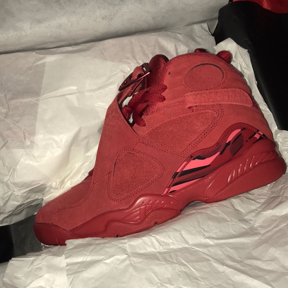 Valentine’s Day Jordan 8s
